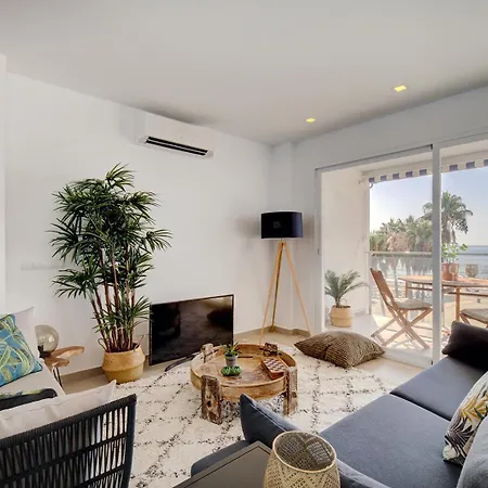 Iberia Boulevard * 埃斯特波纳