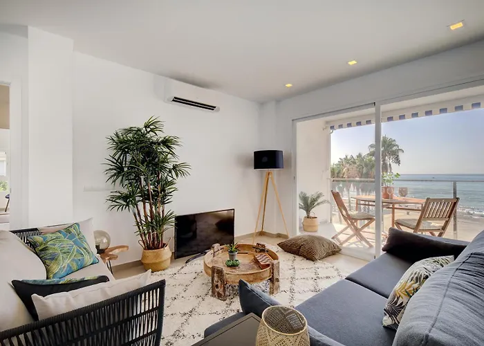 Iberia Boulevard * 埃斯特波纳